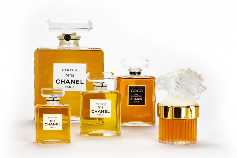 Konvolut Chanel- und Lalique-Flakons