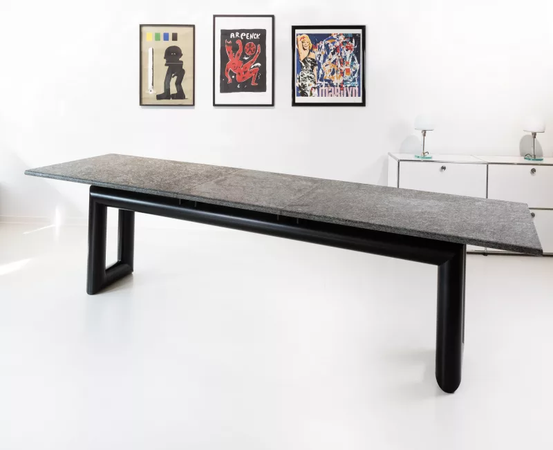 Alias Esstisch 'terzo' mit Granitplatte, Entwurf von Mario Botta
