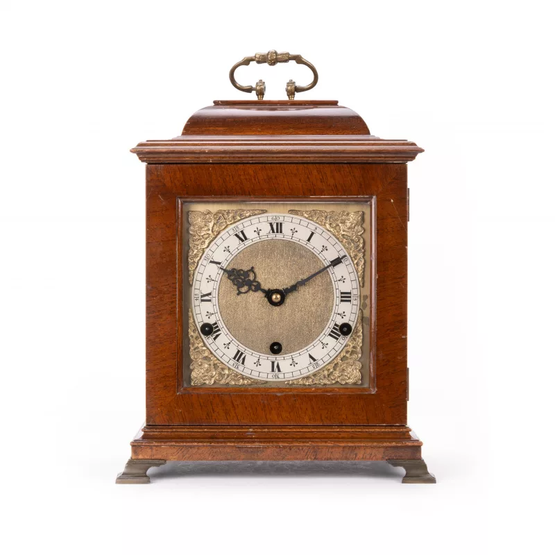 Bracket Clock mit Westminsteruhrwerk