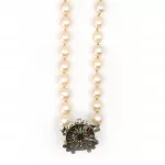 Perlencollier mit Smaragd-Diamantschließe_75613_267-4