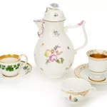 Meissen Sammeltassen und Kanne_75617_17-2
