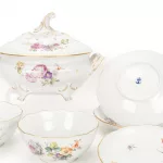 Ludwigsburg Kaffee-, Tee- und Speiseservice mit Blumendekor_Ludwigsburg Kaffee-, Tee- und Speiseservice mit Blumendekor_75617_3-11