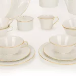 KPM Berlin Kaffee- und Teeservice 'Feldblumenrelief auf Bord'_75617_38-2