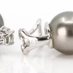Paar Gübelin Perl-Diamantohrclips_81213_187-3