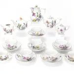 Meissen Kannen und Tassen mit Blumenmalerei_84071_27-2