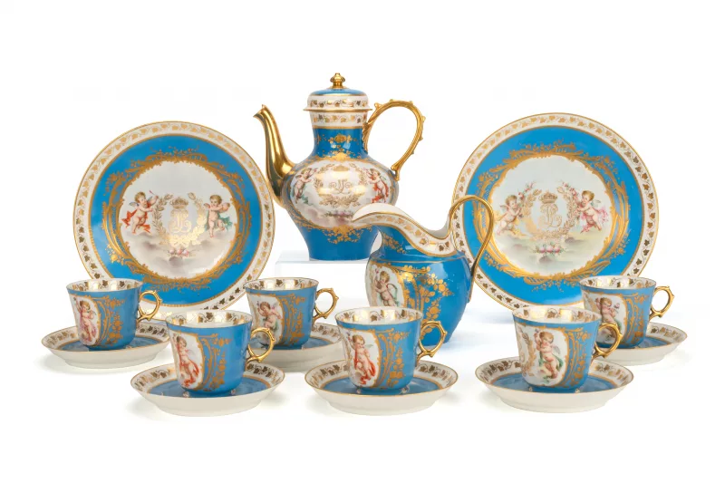 Sèvres-Stil Mokkaservice mit Louis-Philippe-Monogramm