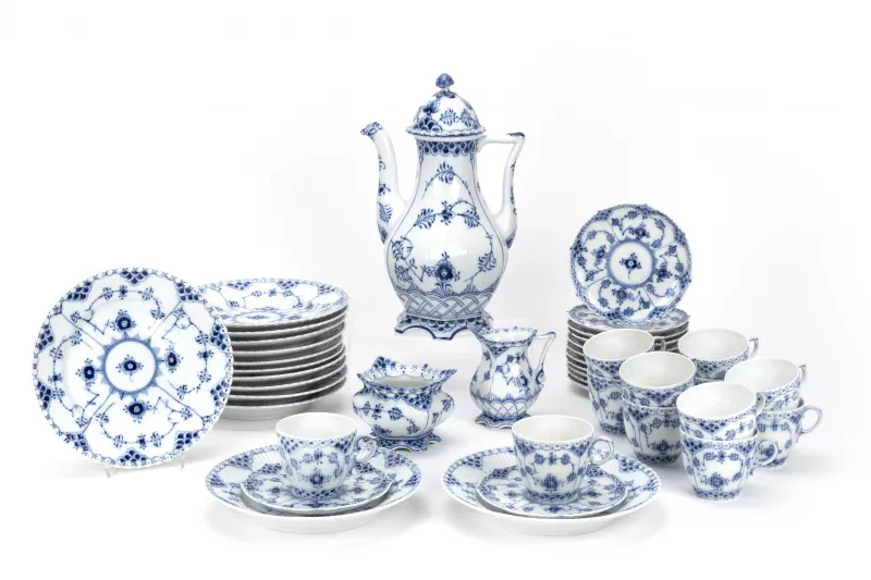Royal Copenhagen Kaffeeservice 'Musselmalet'_84071_61-1