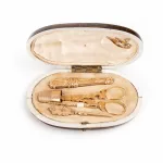 Nécessaire à Couture in Schildpatt-Etui, um 1820 - 1830_84075_176-2
