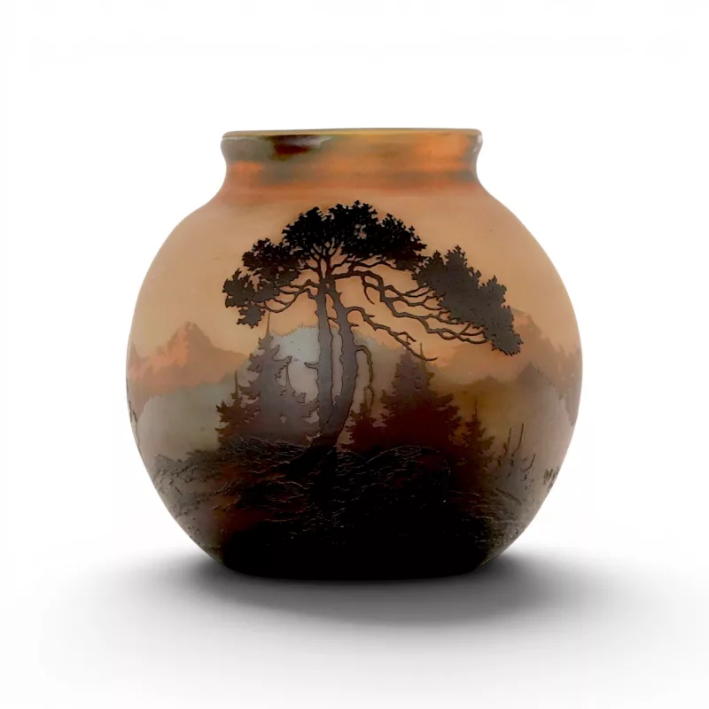 Müller Frères Vase