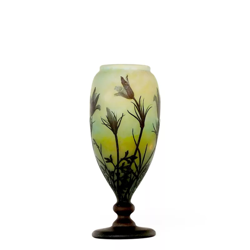 Daum Frères Nancy Vase