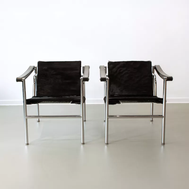 Zwei Le Corbusier LC1