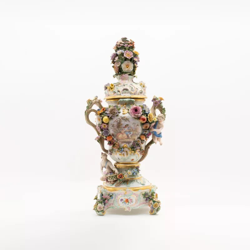 MEISSEN Potpourrivase Flora Putto