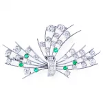 Brosche mit Smaragd und Brillantbesatz ca. 3,1 ct_Brosche mit Smaragd und Brillantbesatz ca. 3,1 ct_96391_53-1