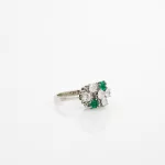 Smaragdring mit Brilliantbesatz_Smaragdring mit Brilliantbesatz_96391_59-4