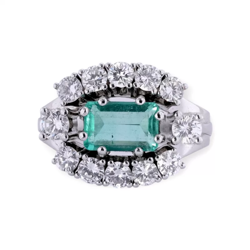 Smaragdring mit Brillantbesatz