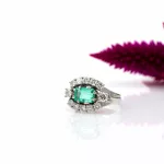 Smaragdring mit Brillantbesatz_Smaragdring mit Brillantbesatz_96391_60-5