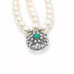 Perlencollier mit Smaragd-Diamantschließe_Perlencollier mit Smaragd-Diamantschließe_96391_61-1